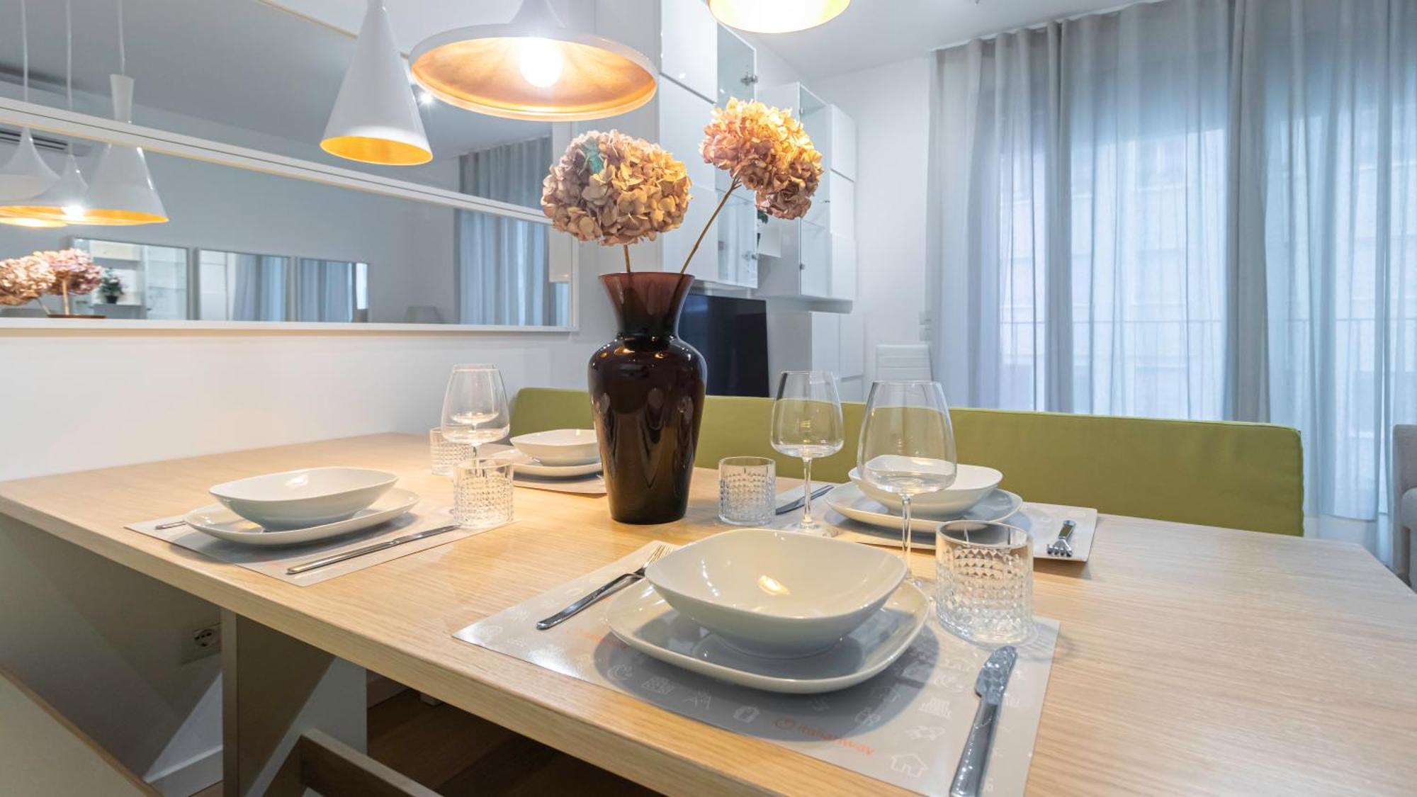 Italianway - Compagnoni 12 - Suite Mirabel Милан Экстерьер фото
